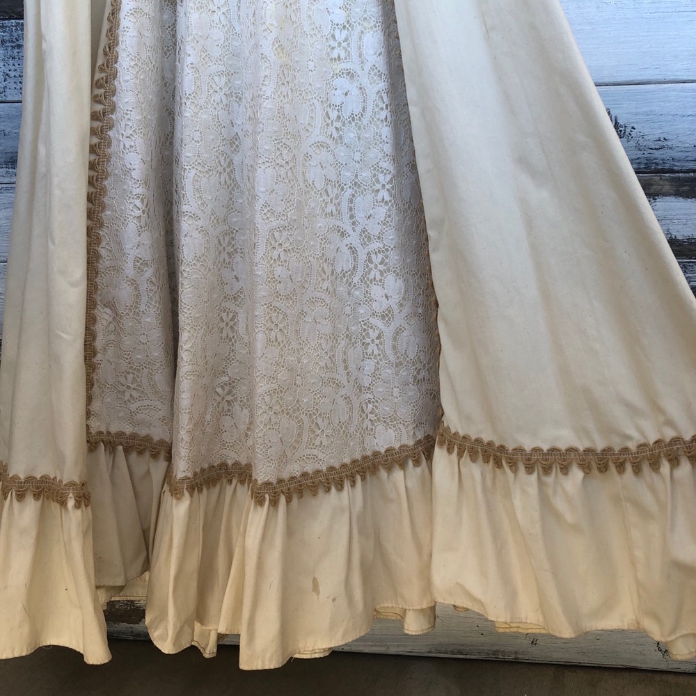 SOLD Gunne Sax Ivory Lace Gown (Updated) - Picture 6 of 14
